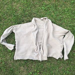 Maurice’s Large sweater from 2017 season